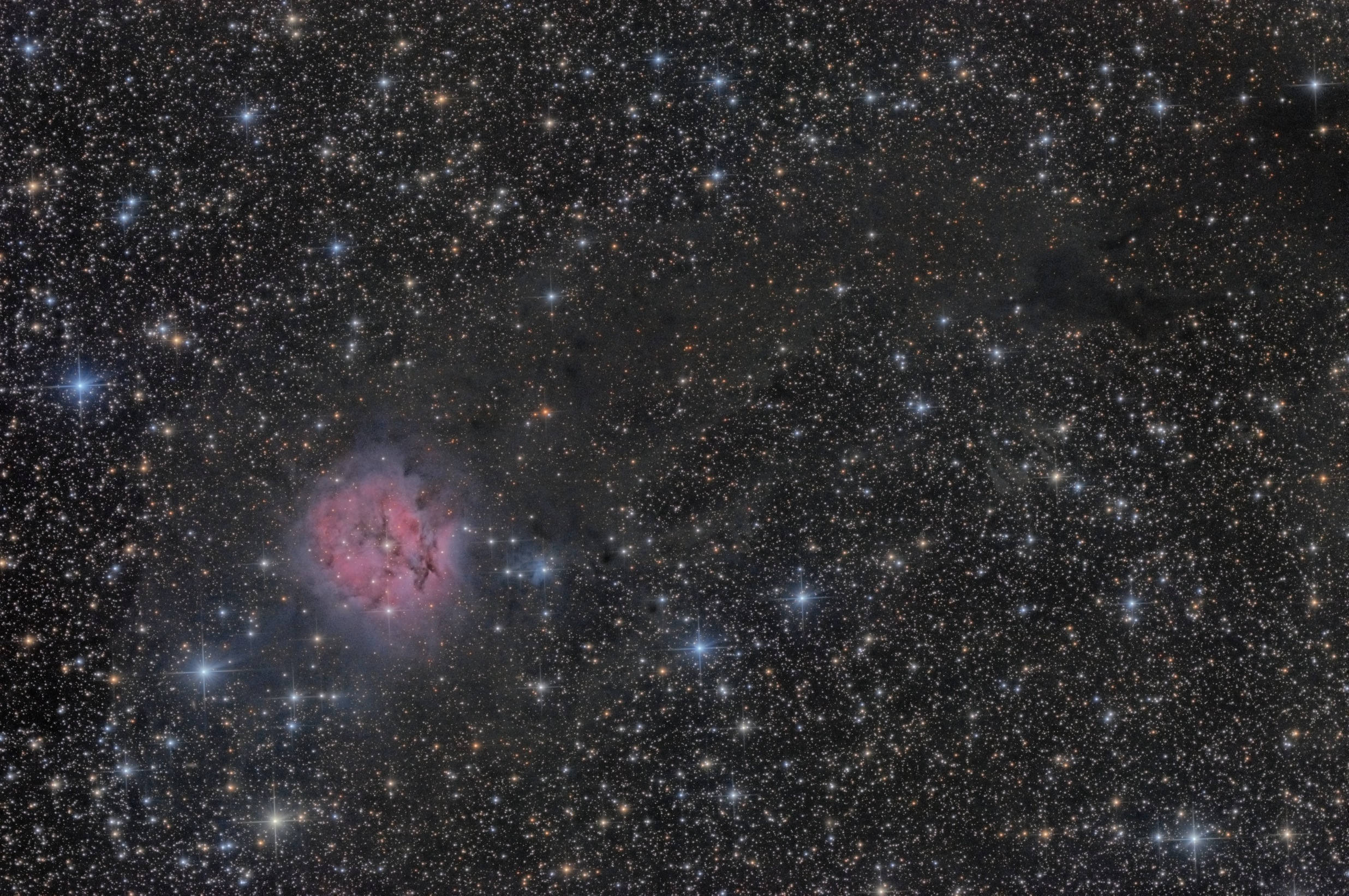 Cocoon Nebula (IC 5146), LDN 1042 and vdB147 in Cygnus